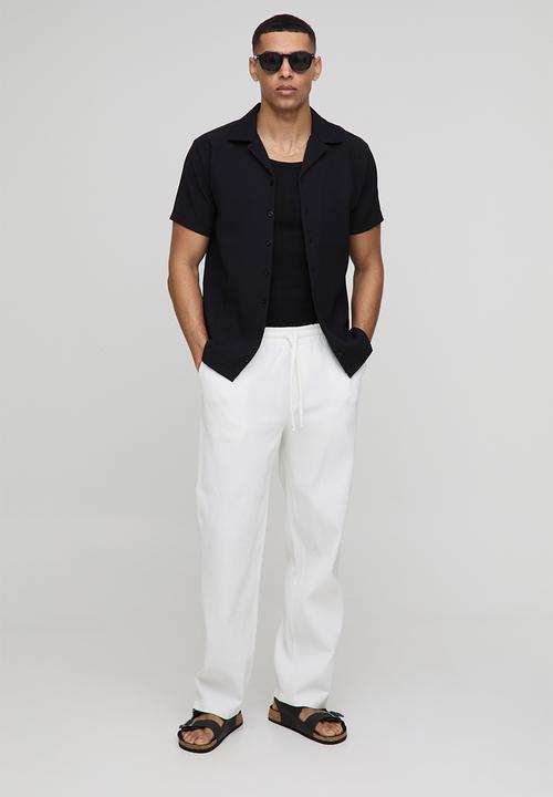 boohooMAN - Relaxed Fit Elasticated Waist Pleated Trousers - White