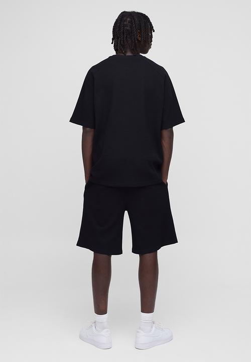 boohooMAN - Oversized Raglan Waffle Print T-Shirt - black