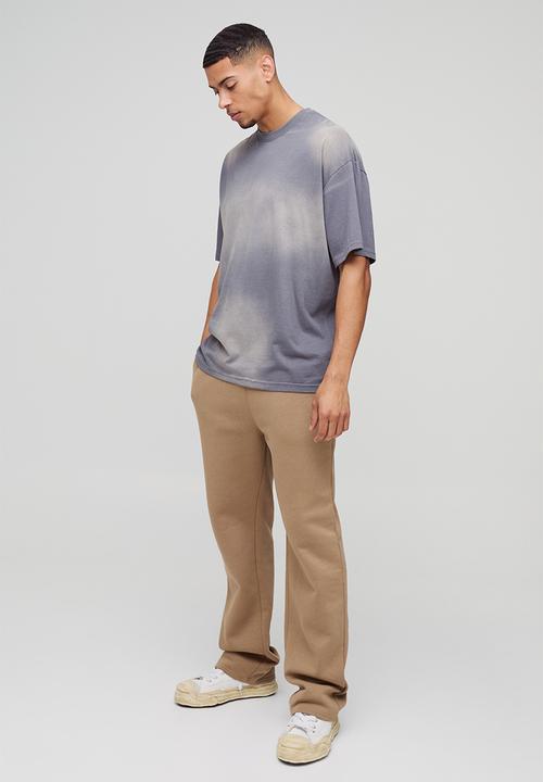 boohooMAN - Oversized Spray Wash Crew Neck T-Shirt - Slate