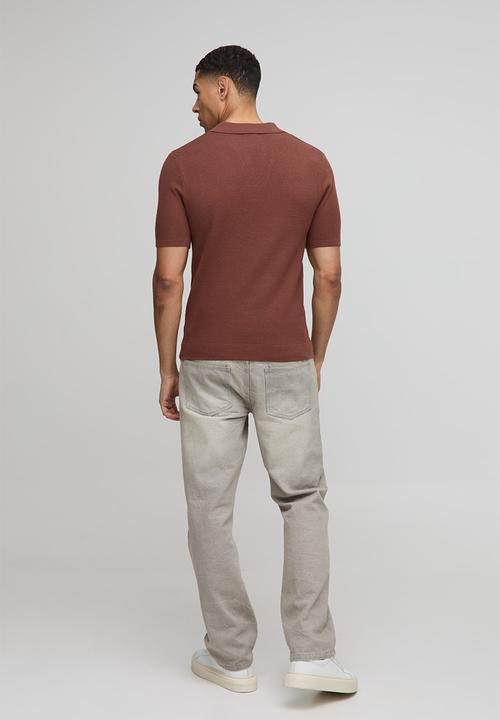 boohooMAN - Muscle Fit Revere Collar Knitted Polo - Dark Red
