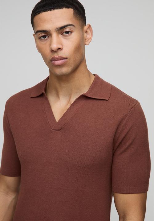 boohooMAN - Muscle Fit Revere Collar Knitted Polo - Dark Red