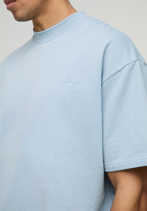 boohooMAN - Oversized Extended Neck BM Signature Heavyweight T-shirt - Powder Blue