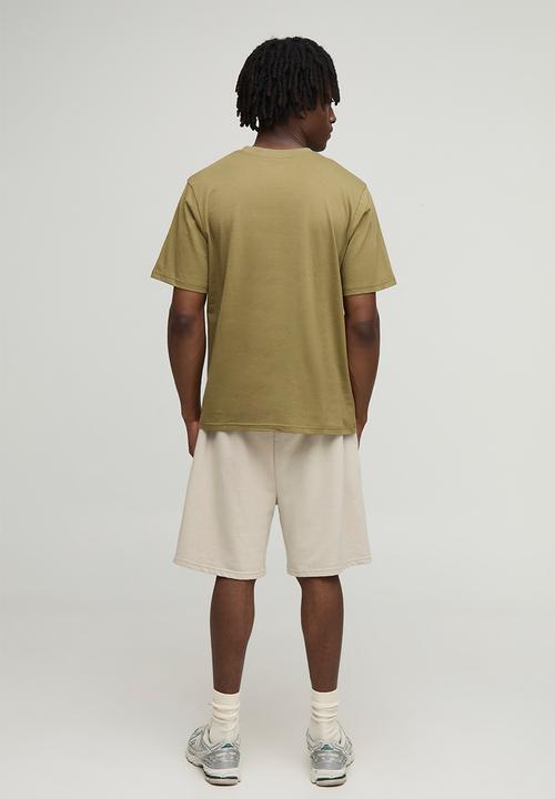 boohooMAN - Regular Fit Basic Crew Neck T-shirt - Olive