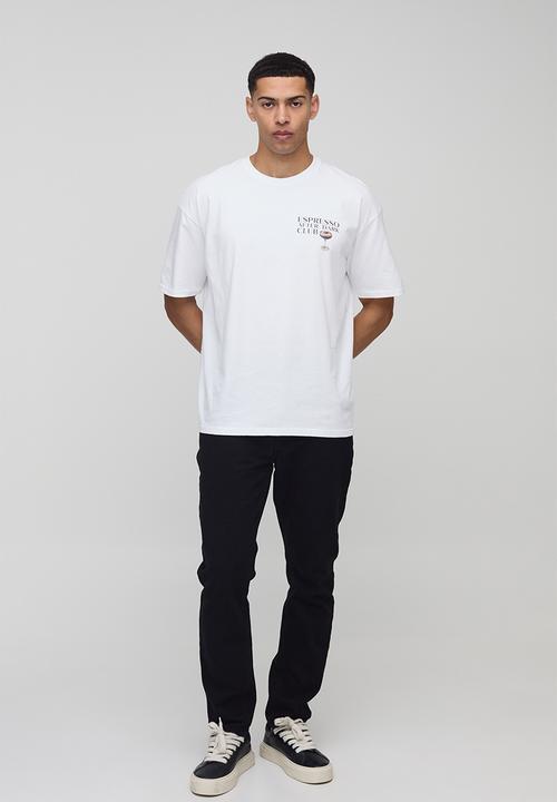 boohooMAN - Regular Fit Oversized Espresso Martini Graphic T-Shirt - white