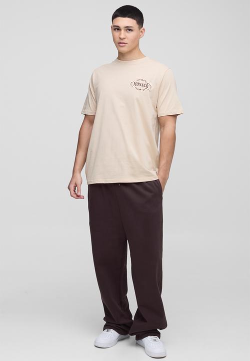 boohooMAN - Regular Fit Monaco Print T-Shirt - sand
