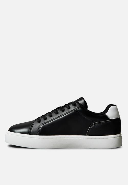 Calvin Klein - CLASSIC CUPSOLE MONO LTH WN