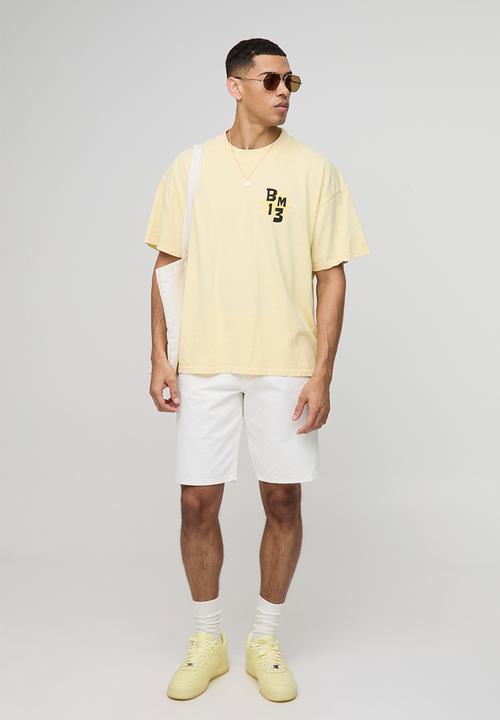 boohooMAN - Oversized Extended Neck Washed Saint Tropez Graphic T-Shirt - Lemon