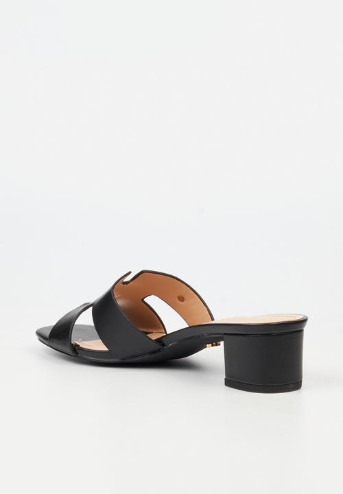 Miss Black - Bina 3 h-cut low block heel - black