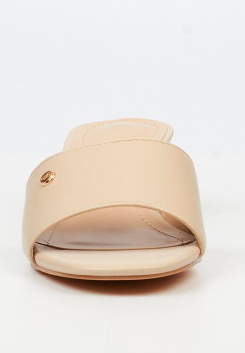 Miss Black - Bina 2 low block heel mule - neutral
