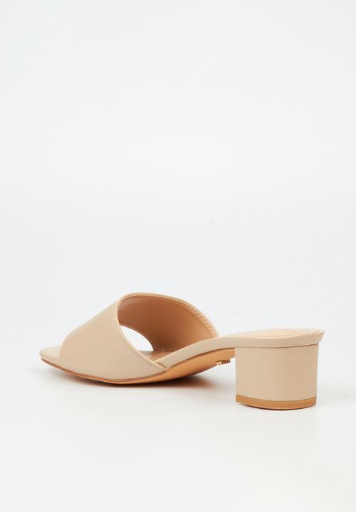 Miss Black - Bina 2 low block heel mule - neutral
