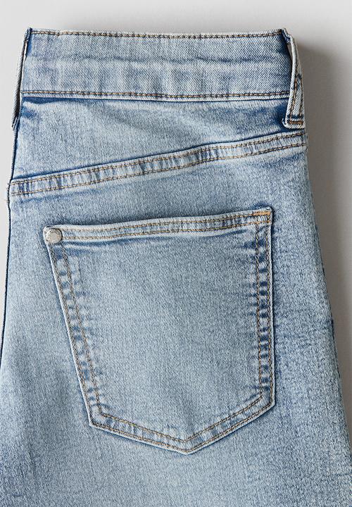 H&M - Denim shorts - light denim blue