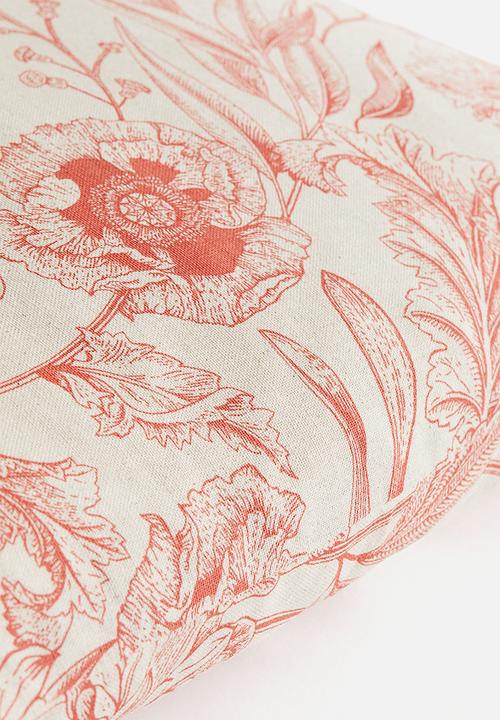 H&M - Patterned cushion cover - coral red/floral
