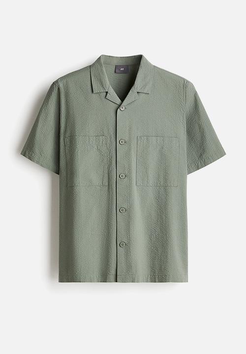 H&M - Seersucker pyjama shirt and shorts - green