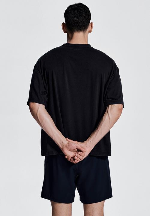H&M - Boxy-style sports top with drymove™ - black