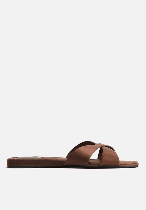 H&M - Crossover-strap sandals - brown