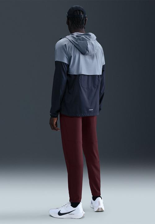 Nike - Challenger Dri-FIT Woven Pants - Burgundy Crush/Black/Reflective Silv