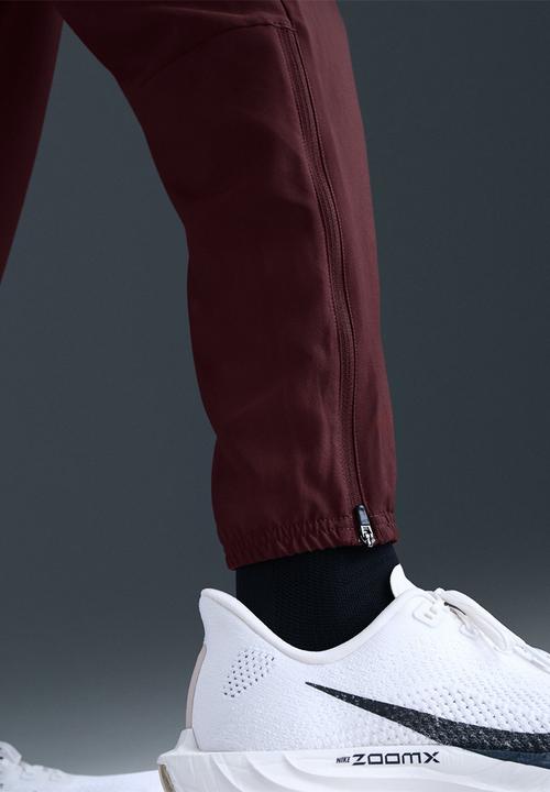 Nike - Challenger Dri-FIT Woven Pants - Burgundy Crush/Black/Reflective Silv