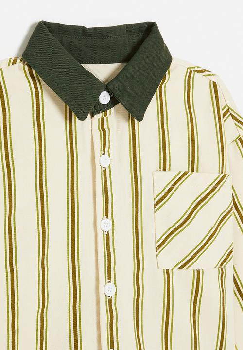 Pop Candy - Shacket with contrast collar and cuffs - green/neutral