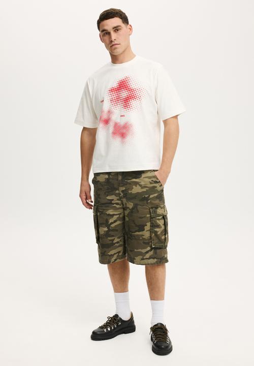 Cotton On - Cropped Fit Graphic T-shirt - White/Existance