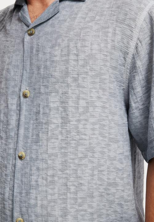 Cotton On - Washed Box Fit Short Sleeve Shirt - Overdye Blue