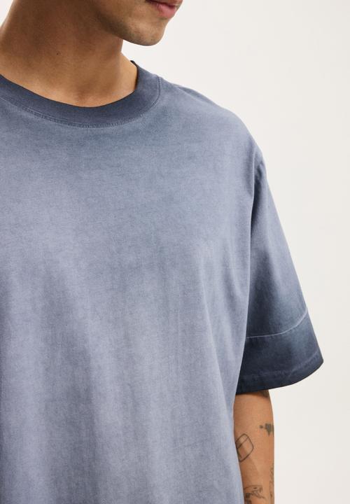 Cotton On - Cropped Fit Y2K T-shirt - True Navy Panel