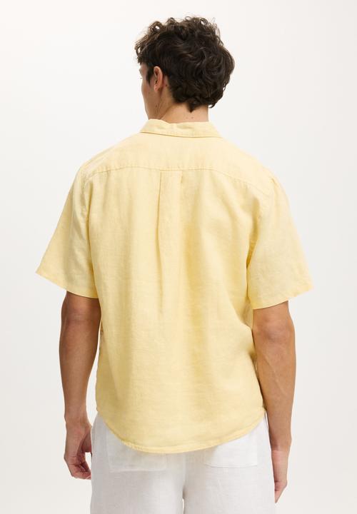 Cotton On - Relaxed Linen Short Sleeve Shirt - Faded Yellow