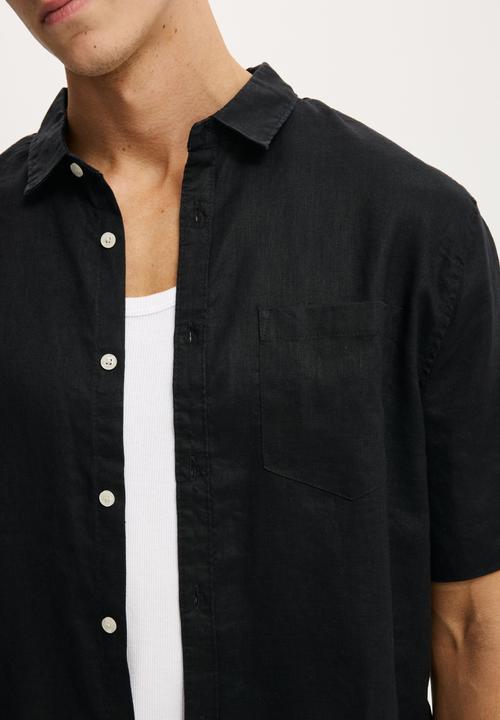Cotton On - Relaxed Linen Short Sleeve Shirt - Black