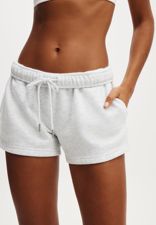 Cotton On - Plush Essential Gym Short - Core Cloudy Grey Marle