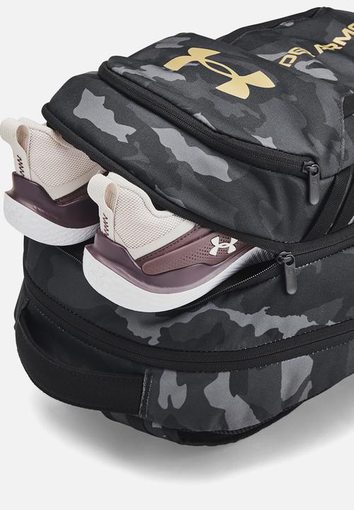 Under Armour - UA Hustle 6.0 Backpack - Black / Black / Metallic Gold