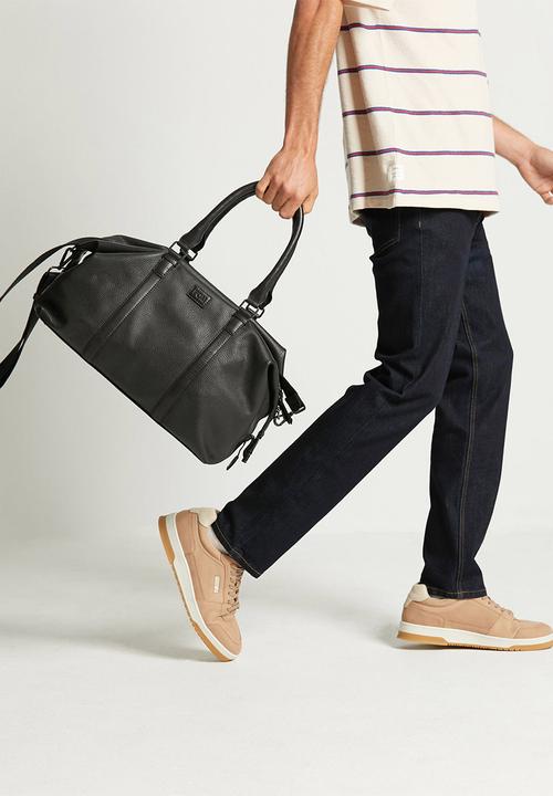 Freedom of Movement - Lee - Pebble Black