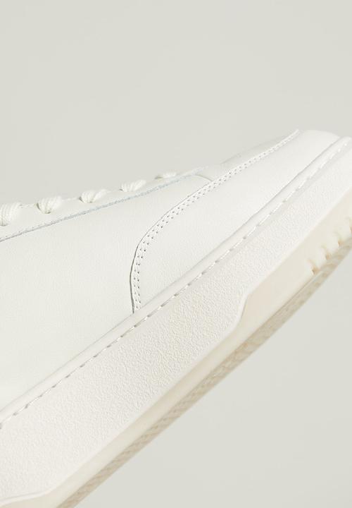 Freedom of Movement - Platform 1.0 - White