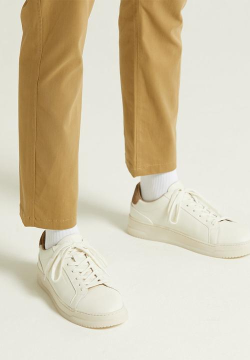 Freedom of Movement - FOM 100 - Off-White