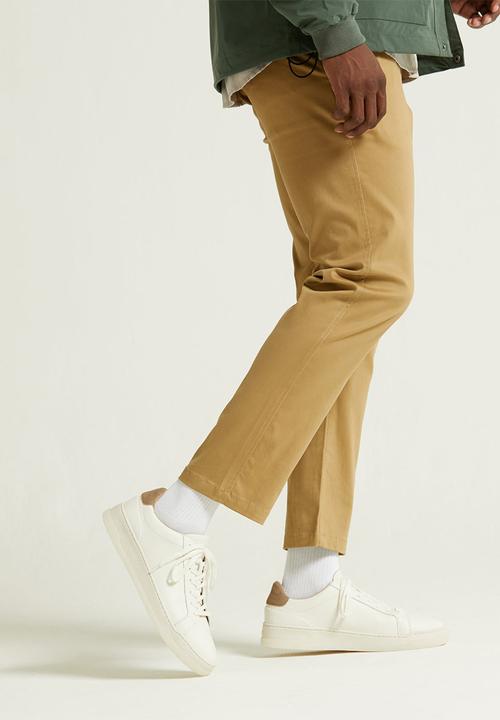 Freedom of Movement - FOM 100 - Off-White