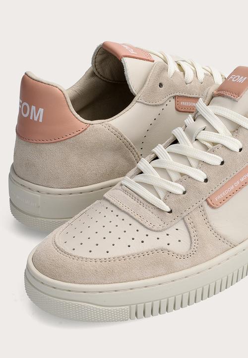 Freedom of Movement - Ladies Tekkie - Off-White/Blush