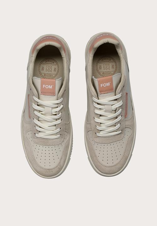 Freedom of Movement - Ladies Tekkie - Off-White/Blush