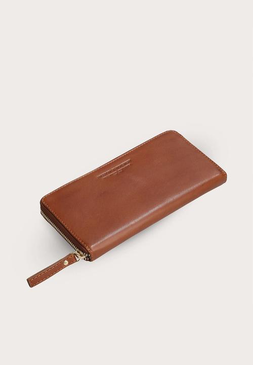 Freedom of Movement - Ladies Zip Wallet - Pecan