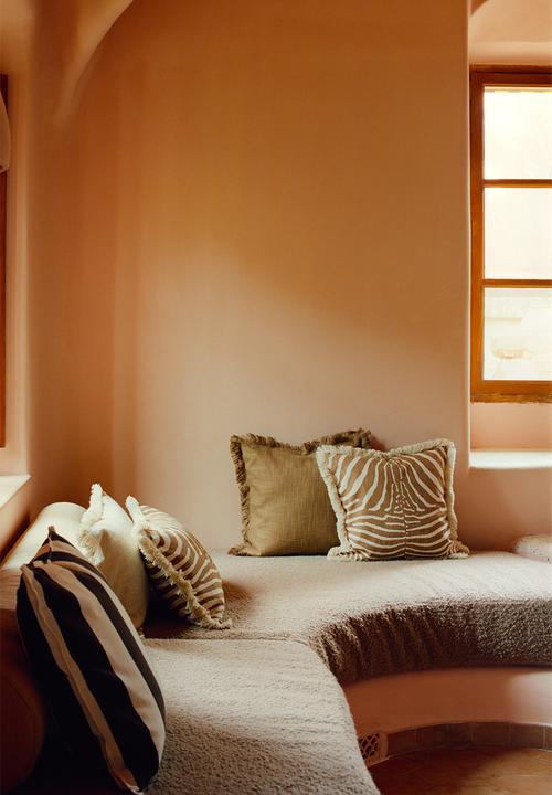 H&M - Fringed linen-blend cushion cover - light brown/zebra print