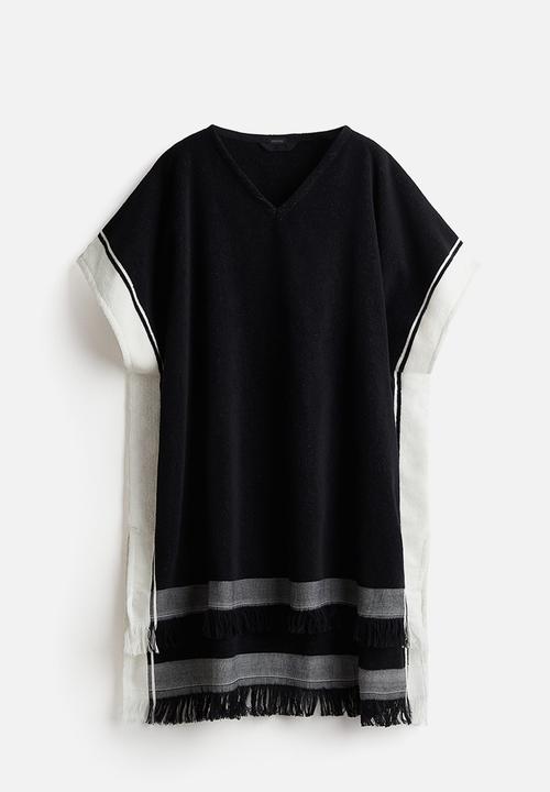 H&M - Poncho towel - black