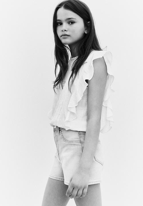 H&M - Denim shorts - light denim blue 