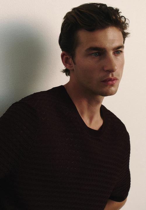 H&M - Slim fit knitted t-shirt - brown