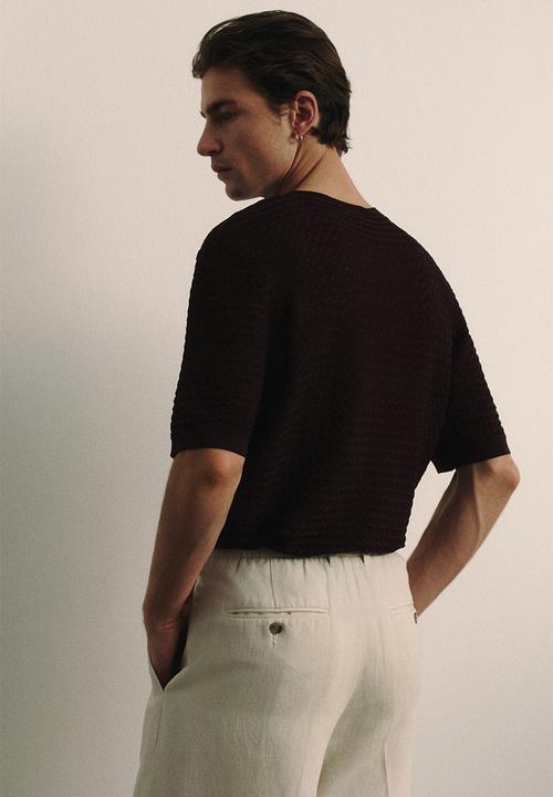 H&M - Slim fit knitted t-shirt - brown