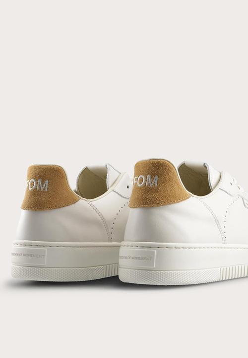 Freedom of Movement - Ladies Tekkie - Off-White/Scotch