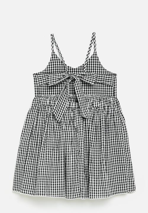 Pop Candy - Back tie gingham sun dress - black