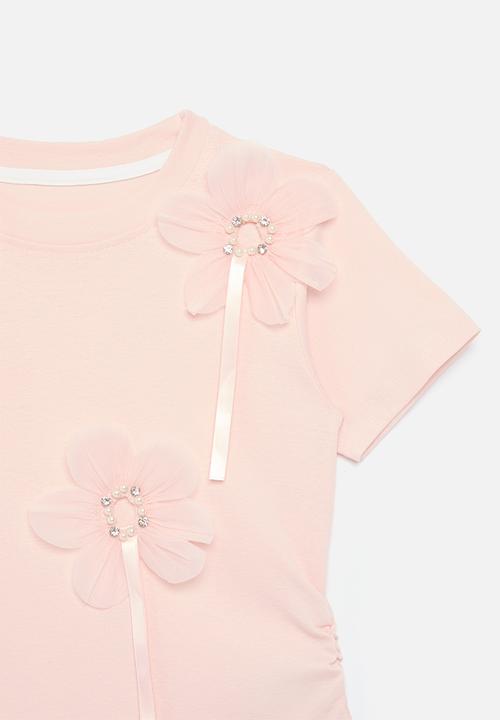 Pop Candy - Side ruched tee with ornamented fabric flowers - baby pink
