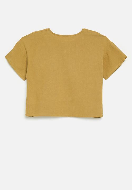 Pop Candy - Henley tee with single button-flap pocket - mustard