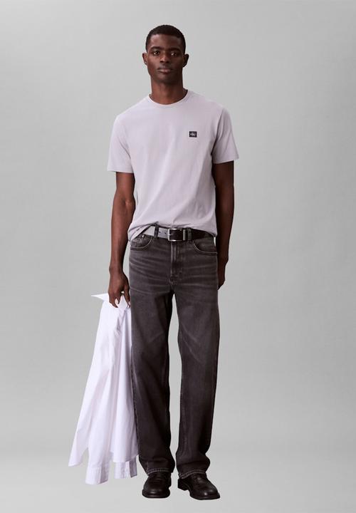 Calvin Klein - Short sleeve Badge 30S Jersey Classic Tee - Formal Grey