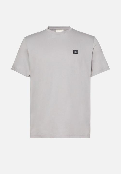 Calvin Klein - Short sleeve Badge 30S Jersey Classic Tee - Formal Grey
