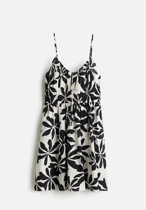 H&M - Smocked strappy dress - white & black floral
