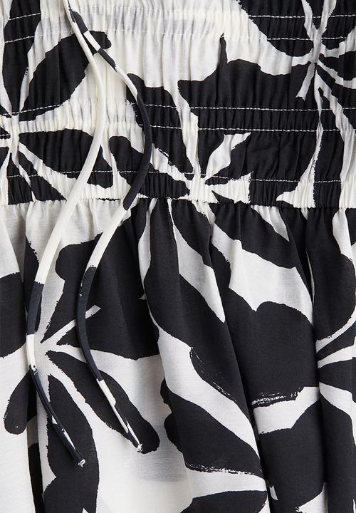 H&M - Smocked strappy dress - white & black floral