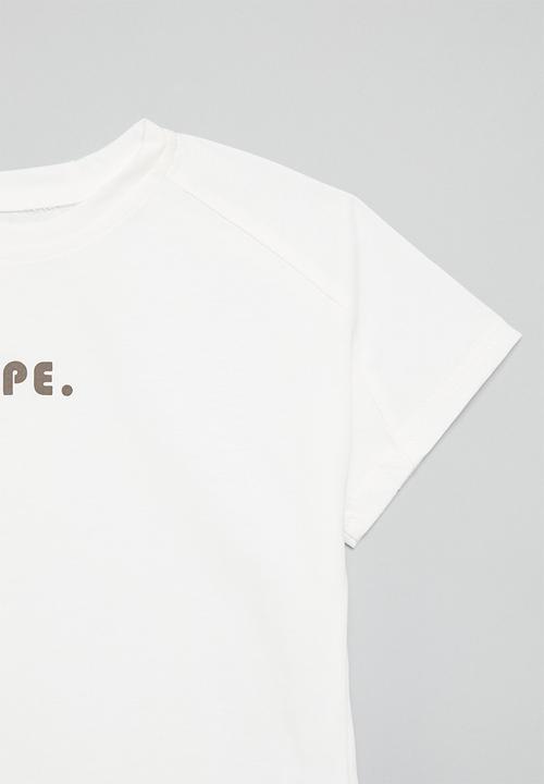 Pop Candy - Saddle shoulder slogan tee - white/hope